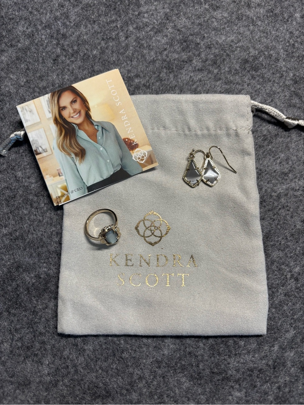 Kendra Scott Gold/Gray Stone Ring & Drop Earrings Set